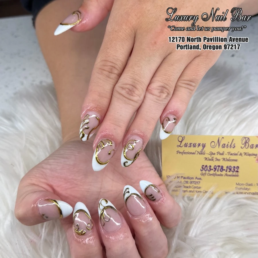 August Nail Trends to Try
